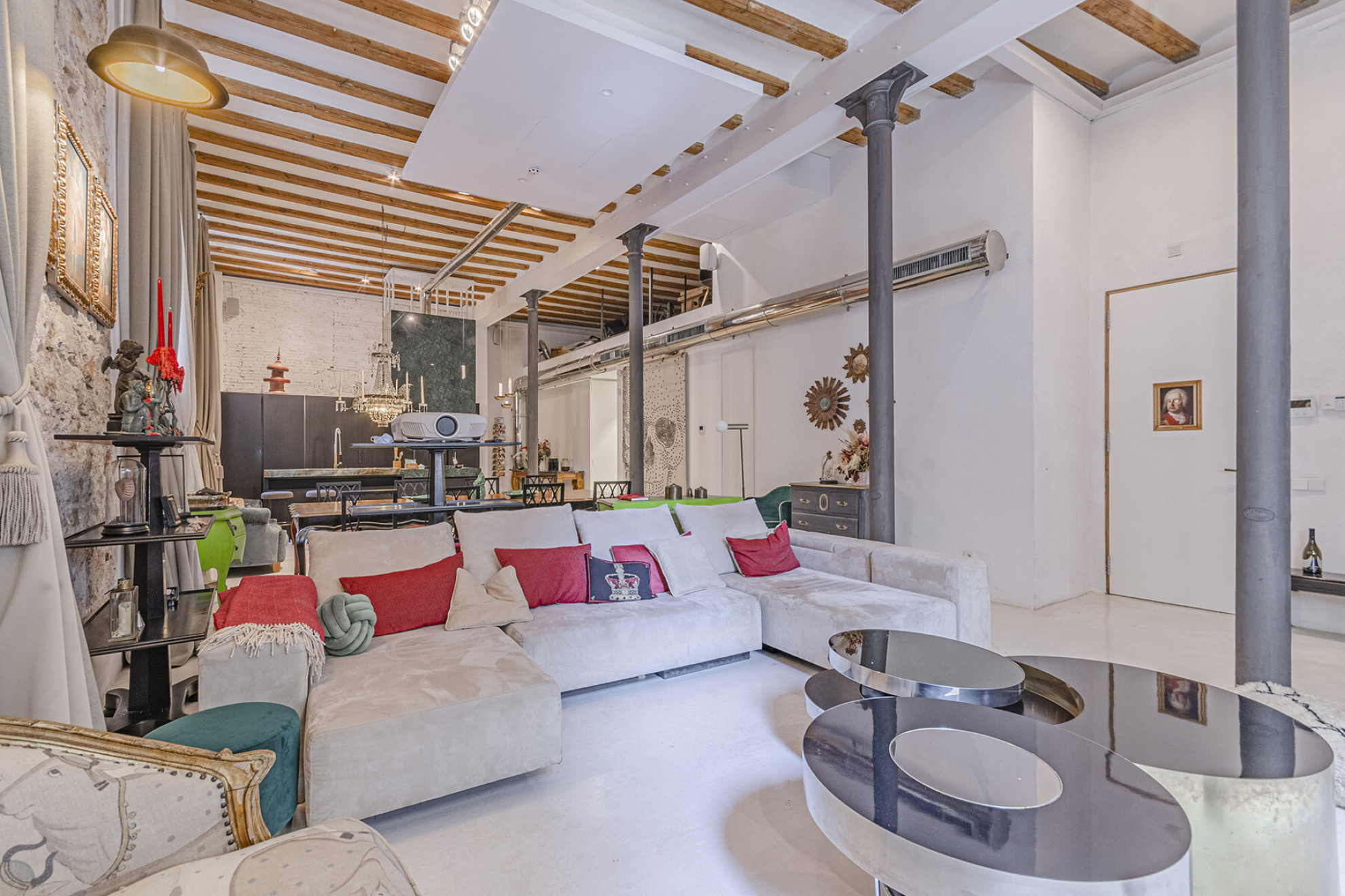  Renovated apartment with historical character in the Barri Gòtic - 物件實景