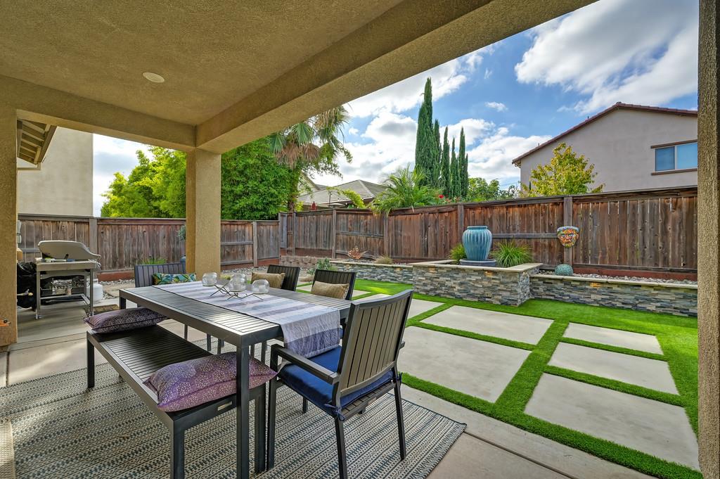 Woodland, California, 95776, United States, 3 Bedrooms Bedrooms, ,2 BathroomsBathrooms,Residential,For Sale,1989380