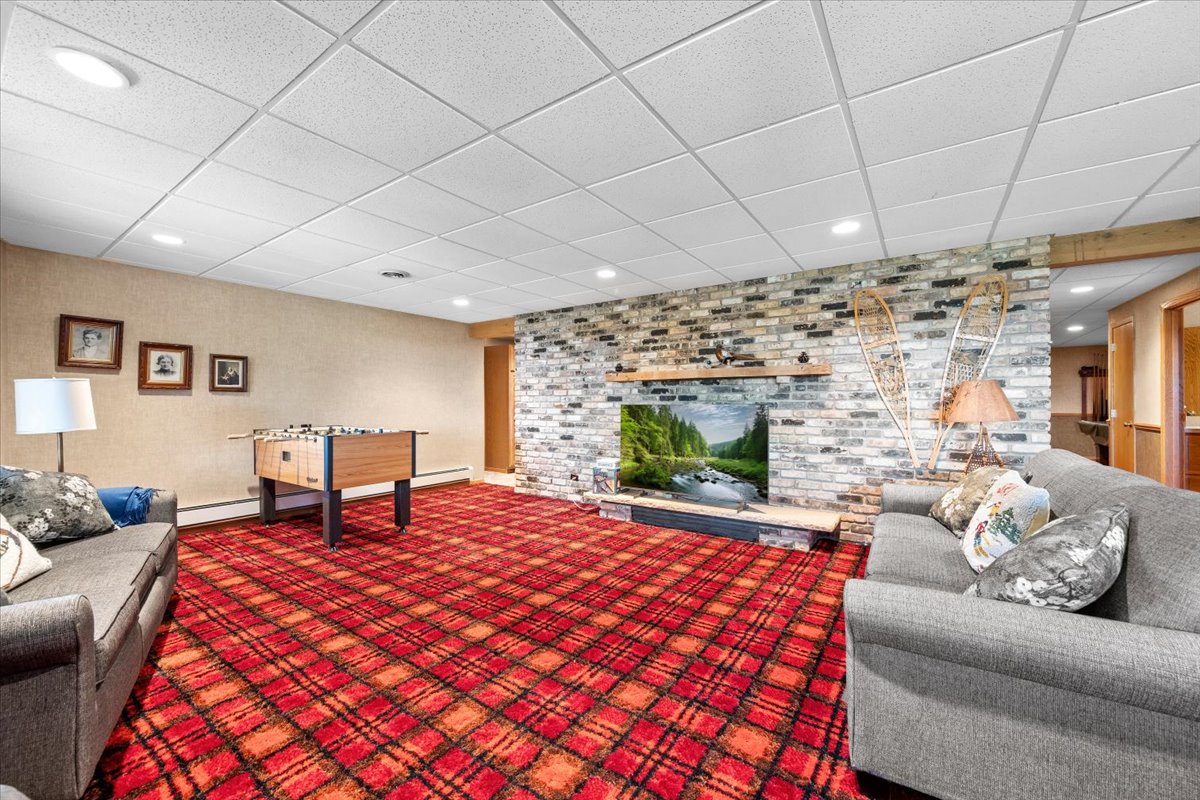 Lead, South Dakota, 57754, United States, 4 Bedrooms Bedrooms, ,3 BathroomsBathrooms,Residential,For Sale,1975195