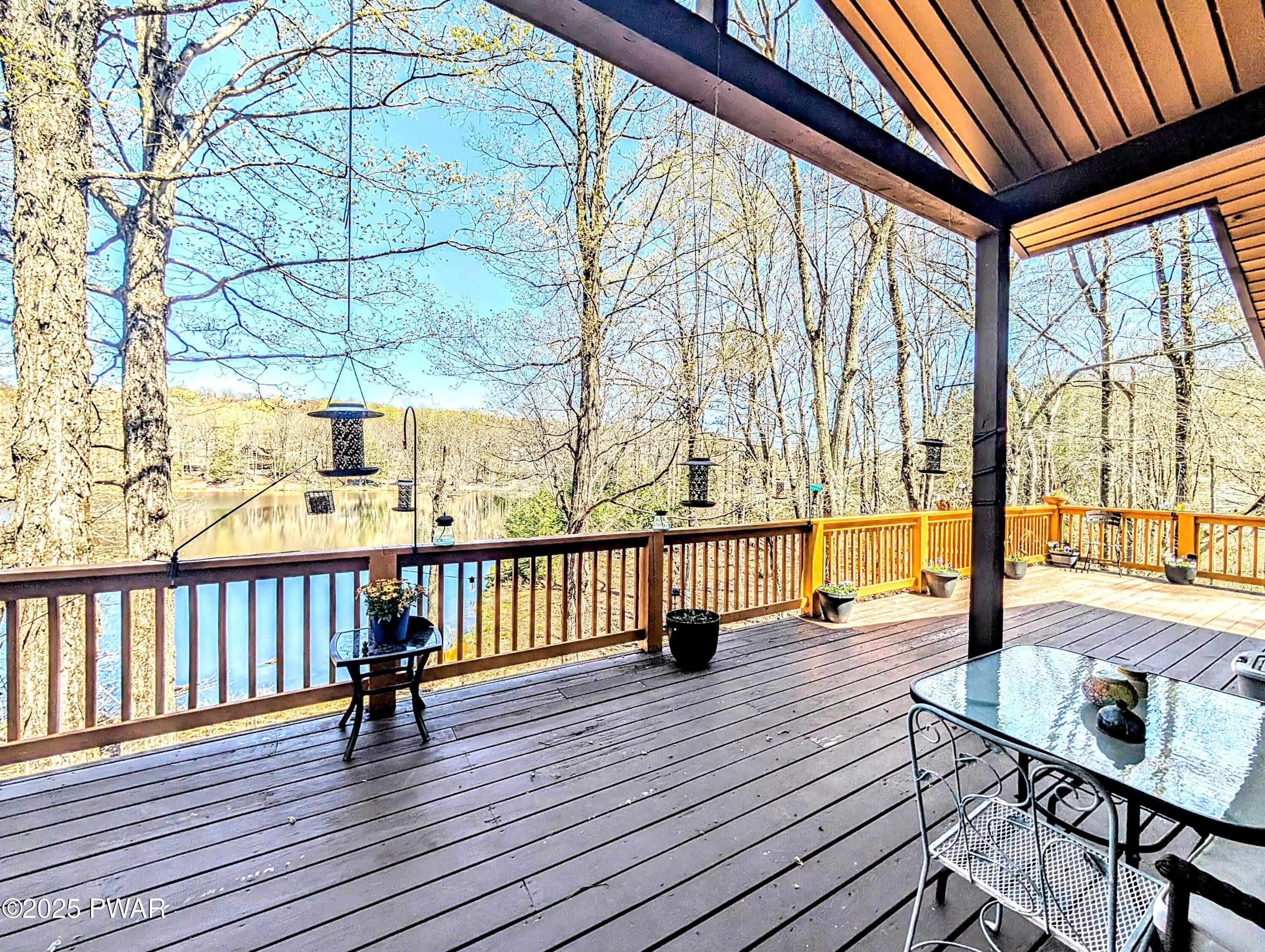 Canadensis, Pennsylvania, 18325, United States, 4 Bedrooms Bedrooms, ,2 BathroomsBathrooms,Residential,For Sale,1983117