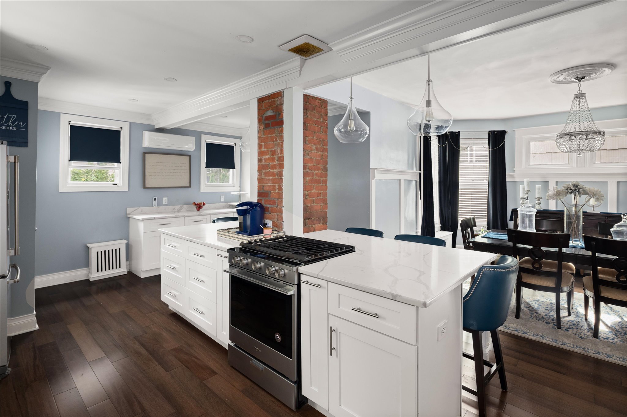  737 Bradley Street - 物件實景