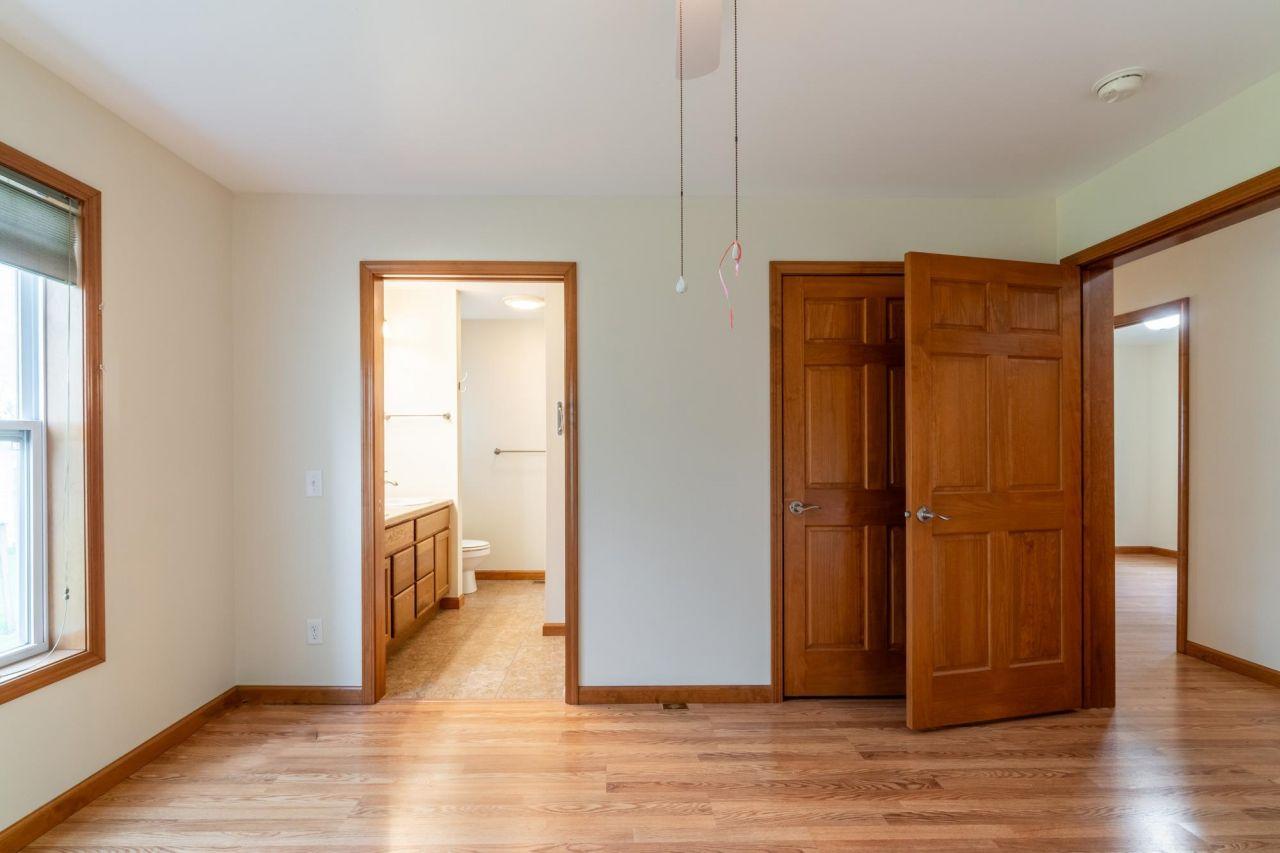 Columbia City, Indiana, 46725, United States, 6 Bedrooms Bedrooms, ,3 BathroomsBathrooms,Residential,For Sale,1827177