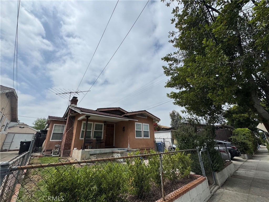 Los Angeles, California, 90042, United States, 2 Bedrooms Bedrooms, ,1 BathroomBathrooms,Residential,For Sale,1795464