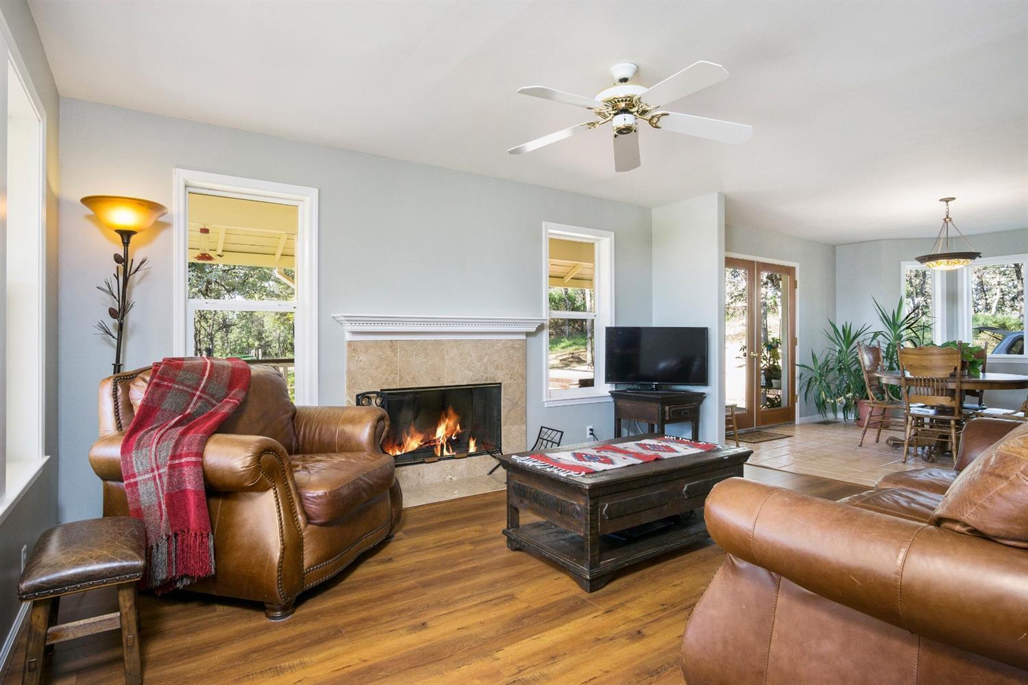 Oregon House, California, 95962, United States, 4 Bedrooms Bedrooms, ,3 BathroomsBathrooms,Residential,For Sale,1976473