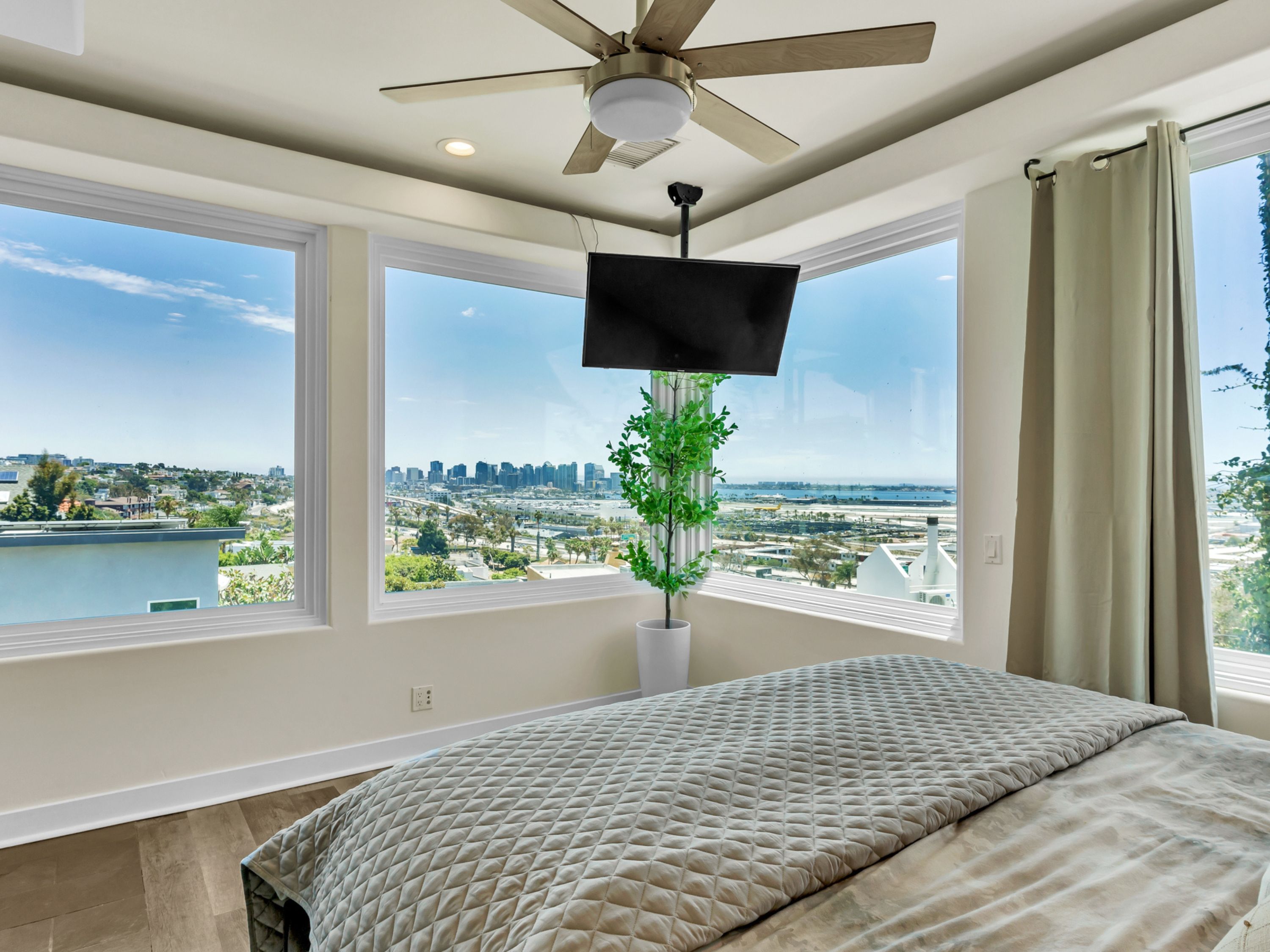  3815 Henry Street, San Diego, CA 92110 - 物件實景