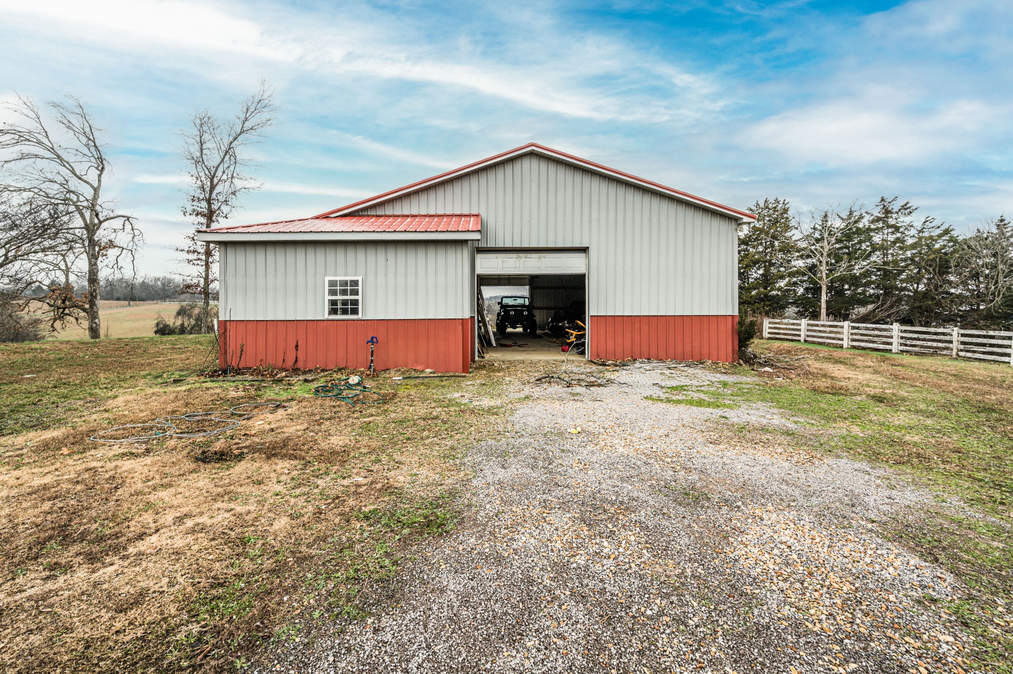 Scottsville, Kentucky, 42164, United States, 4 Bedrooms Bedrooms, ,4 BathroomsBathrooms,Residential,For Sale,2002114