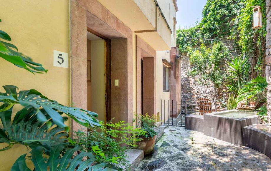 San Miguel de Allende, Guanajuato, 37700, Mexico, 2 Bedrooms Bedrooms, ,2 BathroomsBathrooms,Residential,For Sale,1948873