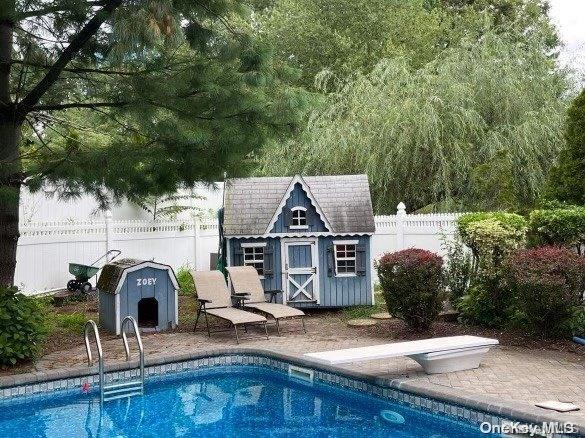 Smithtown, New York, 11787, United States, 4 Bedrooms Bedrooms, ,3 BathroomsBathrooms,Residential,For Sale,1728654