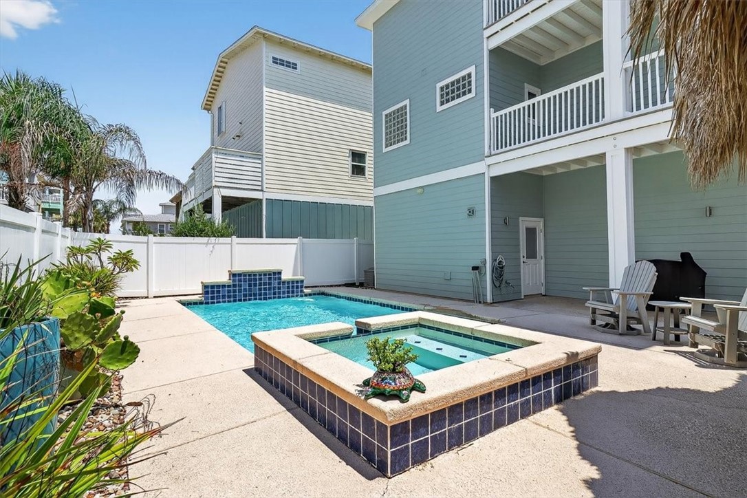 Port Aransas, Texas, 78373, United States, 4 Bedrooms Bedrooms, ,5 BathroomsBathrooms,Residential,For Sale,1926125