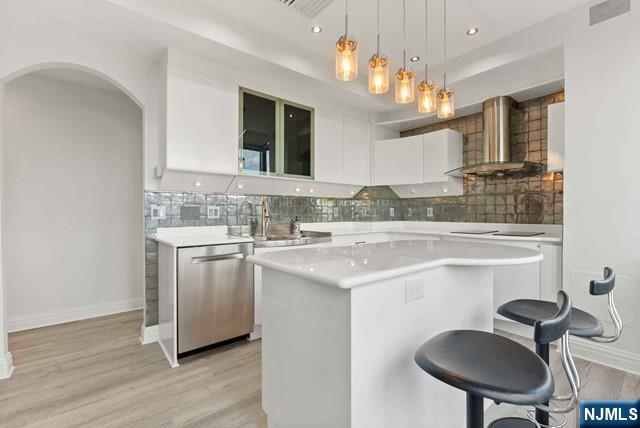 Cliffside Park, New Jersey, 07010, United States, 3 Bedrooms Bedrooms, ,4 BathroomsBathrooms,Residential,For Sale,1885354