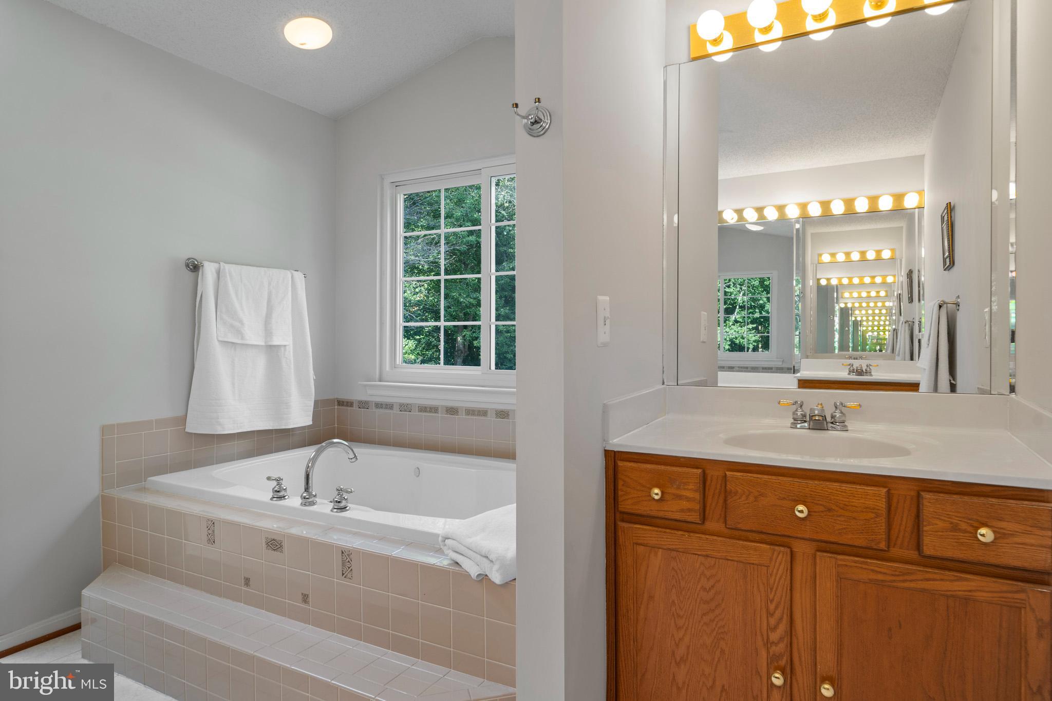 La Plata, Maryland, 20646, United States, 4 Bedrooms Bedrooms, ,4 BathroomsBathrooms,Residential,For Sale,1976201