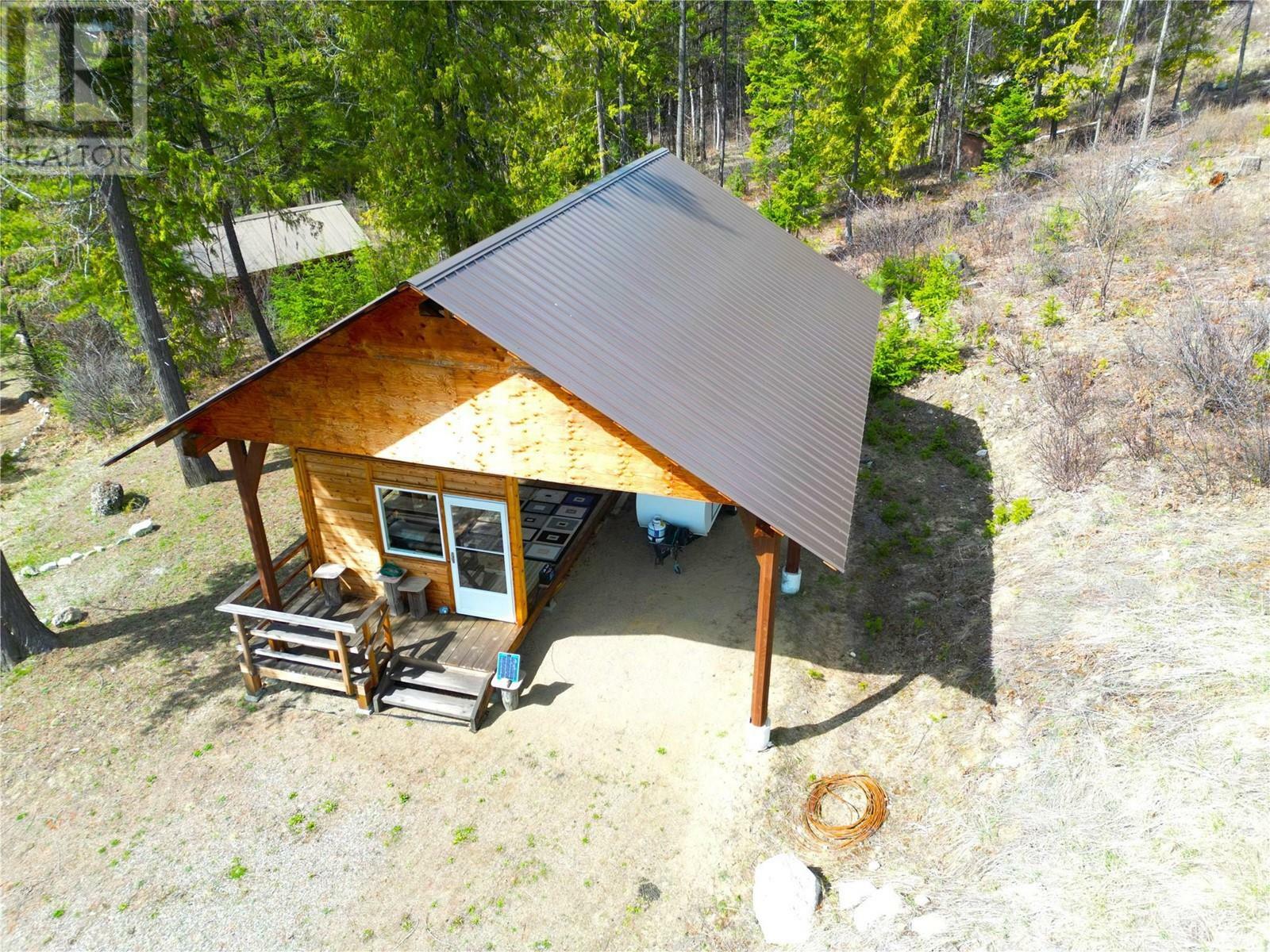 EDGEWOOD, British Columbia, V0G 1J0, CA, ,Residential,For Sale,1837300