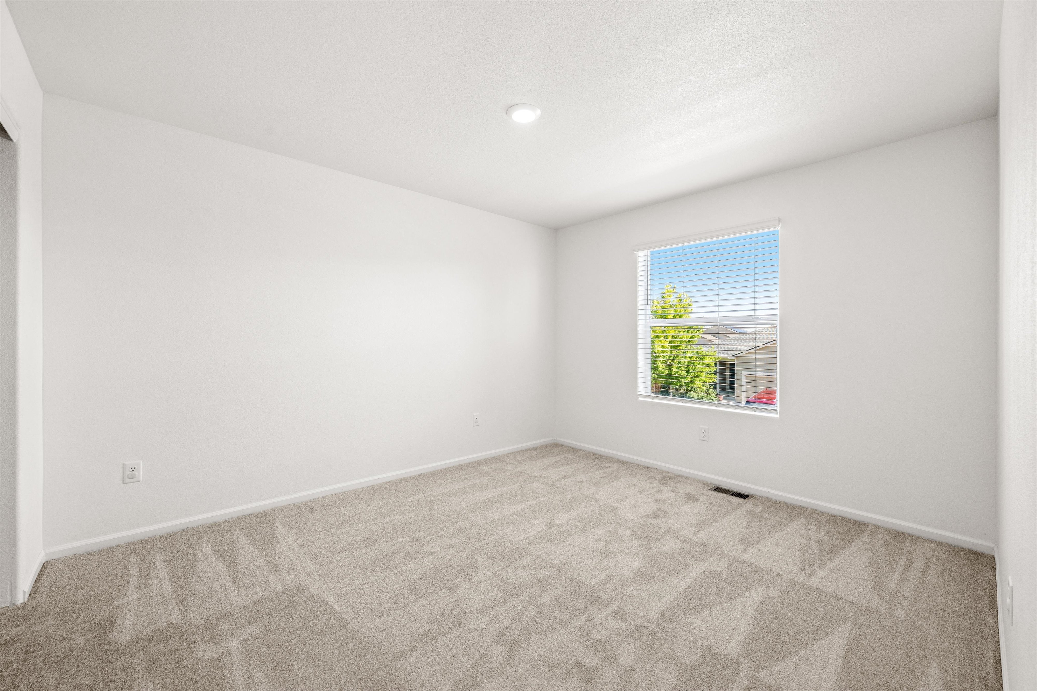  Move-In Ready, with Thoughtful and Unique Design Features - 物件實景