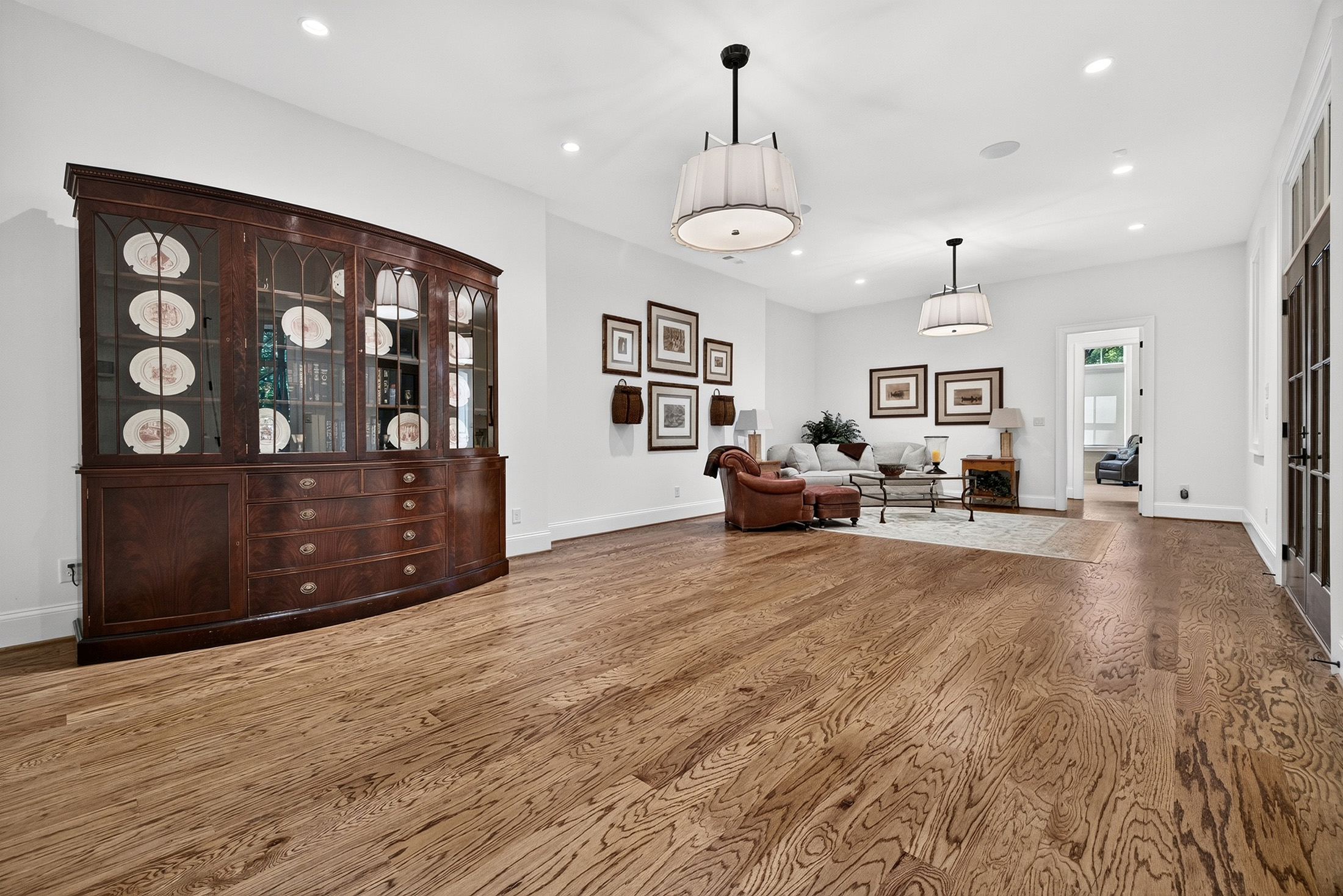  Exceptional Custom Residence Nestled on Private Wooded Lot in Chastain Park - 物件實景