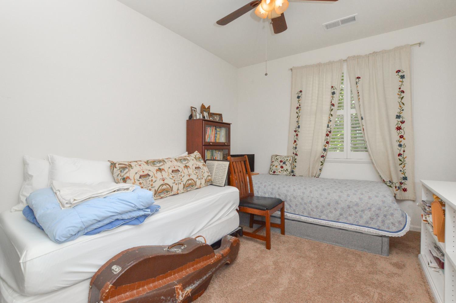 Clovis, California, 93619, United States, 4 Bedrooms Bedrooms, ,2 BathroomsBathrooms,Residential,For Sale,1873702