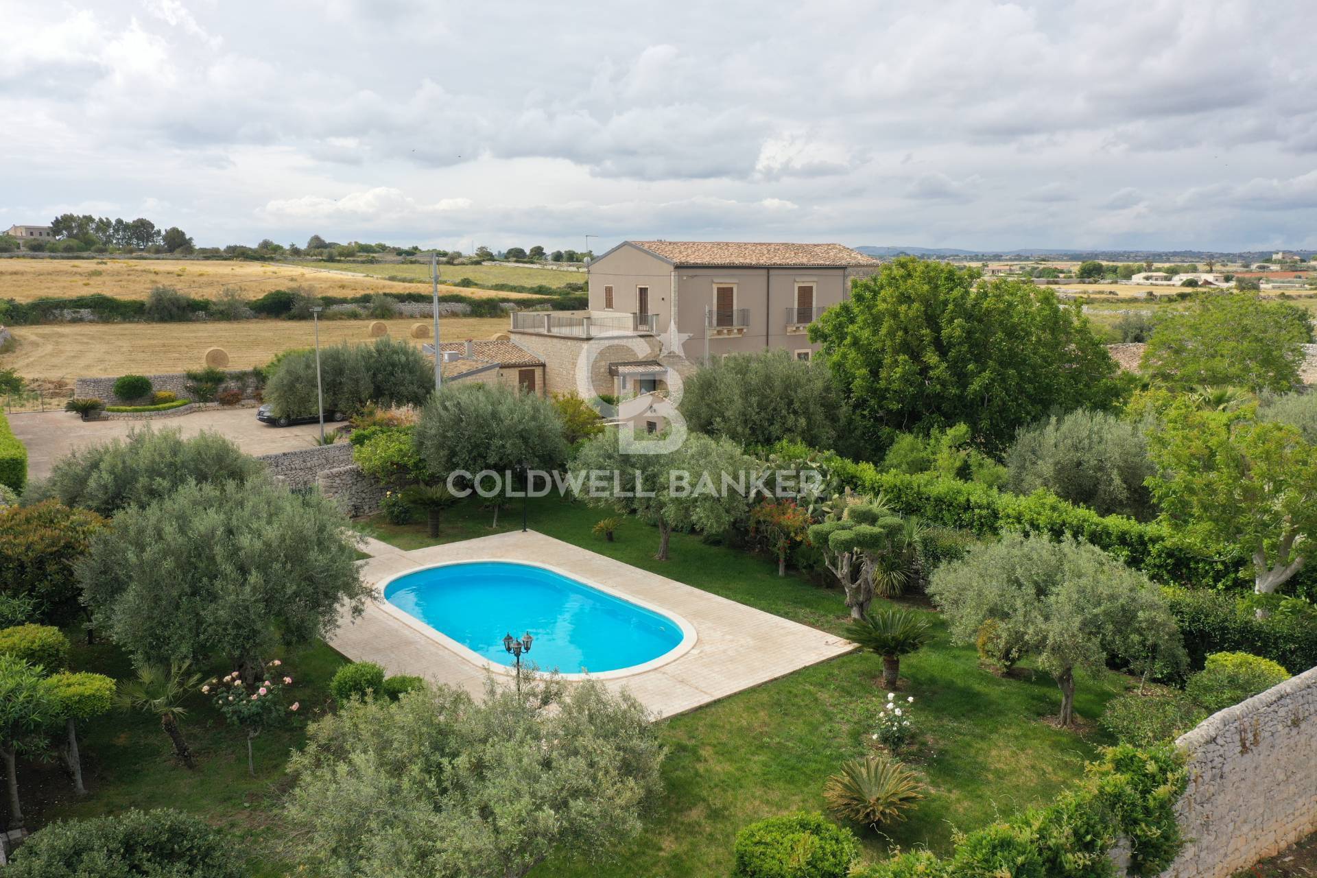 Modica, Ragusa, 97015, IT, 4 Bedrooms Bedrooms, ,6 BathroomsBathrooms,Residential,For Sale,1827626
