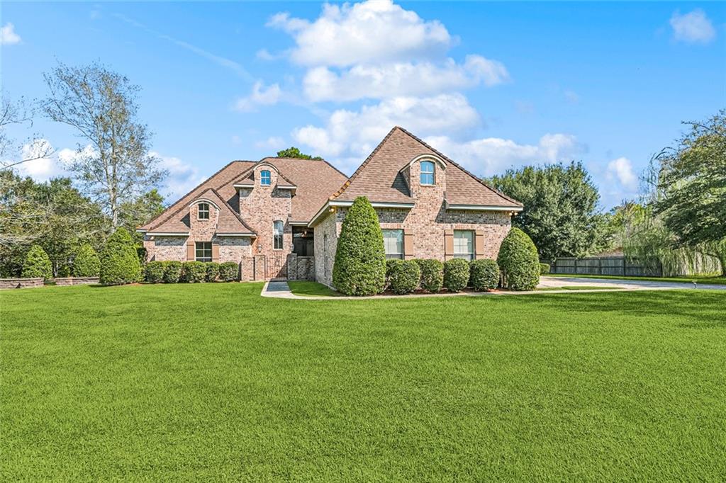Madisonville, Louisiana, 70447, United States, 4 Bedrooms Bedrooms, ,4 BathroomsBathrooms,Residential,For Sale,1946948