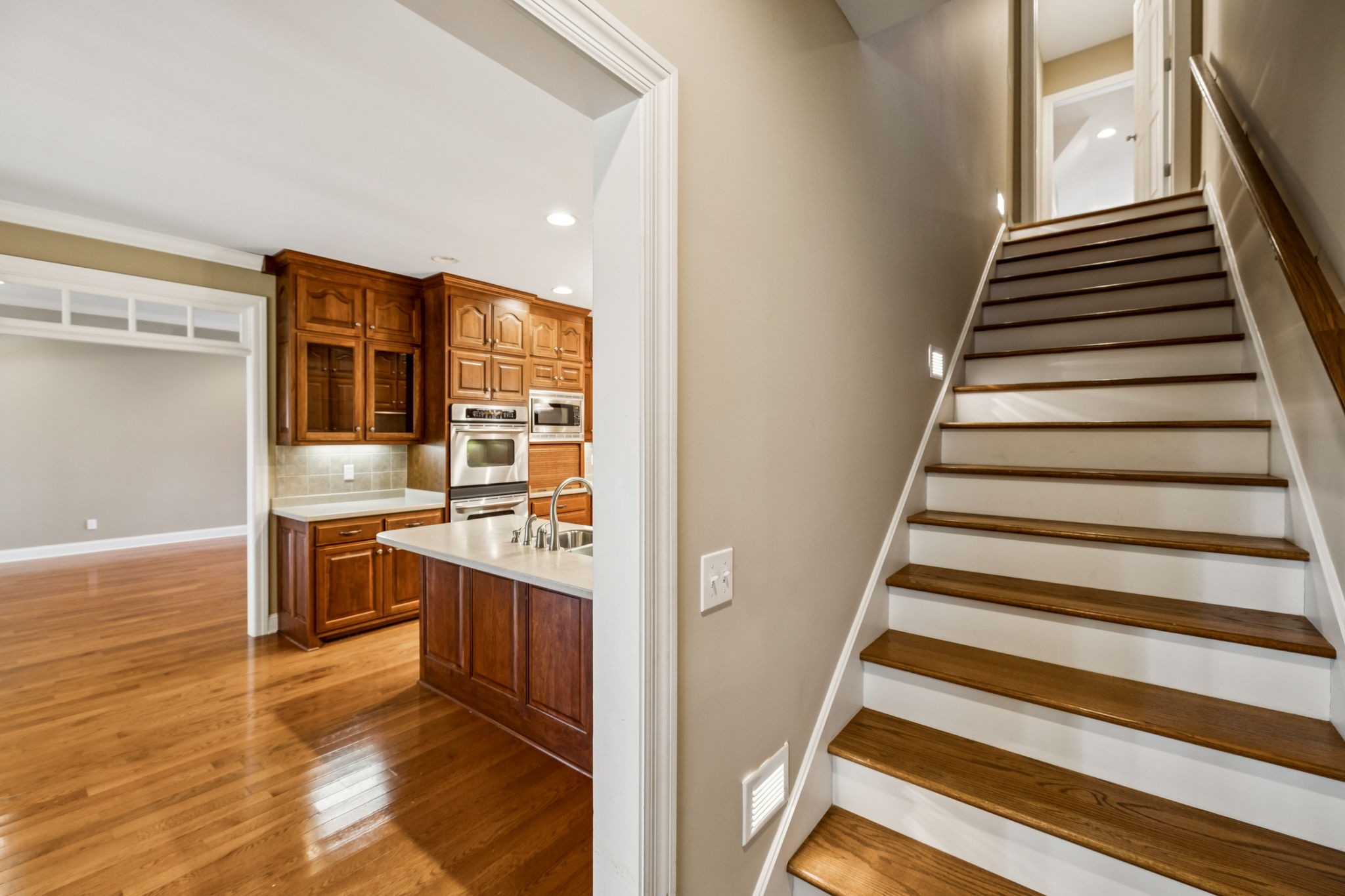 Manchester, Tennessee, 37355, United States, 4 Bedrooms Bedrooms, ,4 BathroomsBathrooms,Residential,For Sale,1937167