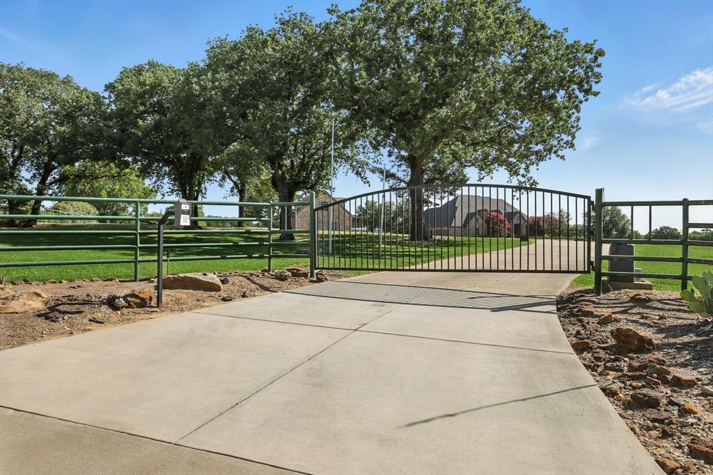 Pilot Point, Texas, 76258, United States, 5 Bedrooms Bedrooms, ,4 BathroomsBathrooms,Residential,For Sale,1980734