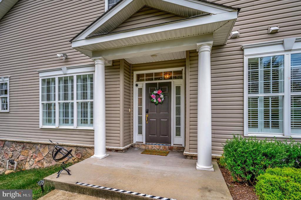 Fredericksburg, Virginia, 22401, United States, 3 Bedrooms Bedrooms, ,3 BathroomsBathrooms,Residential,For Sale,1911277