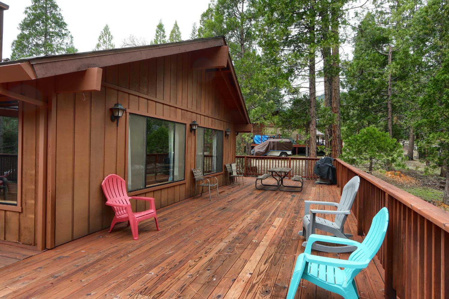 Wawona, California, 95389, United States, 3 Bedrooms Bedrooms, ,2 BathroomsBathrooms,Residential,For Sale,1998030