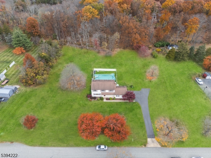 Readington Twp., New Jersey, 08889, United States, 4 Bedrooms Bedrooms, ,3 BathroomsBathrooms,Residential,For Sale,1989710