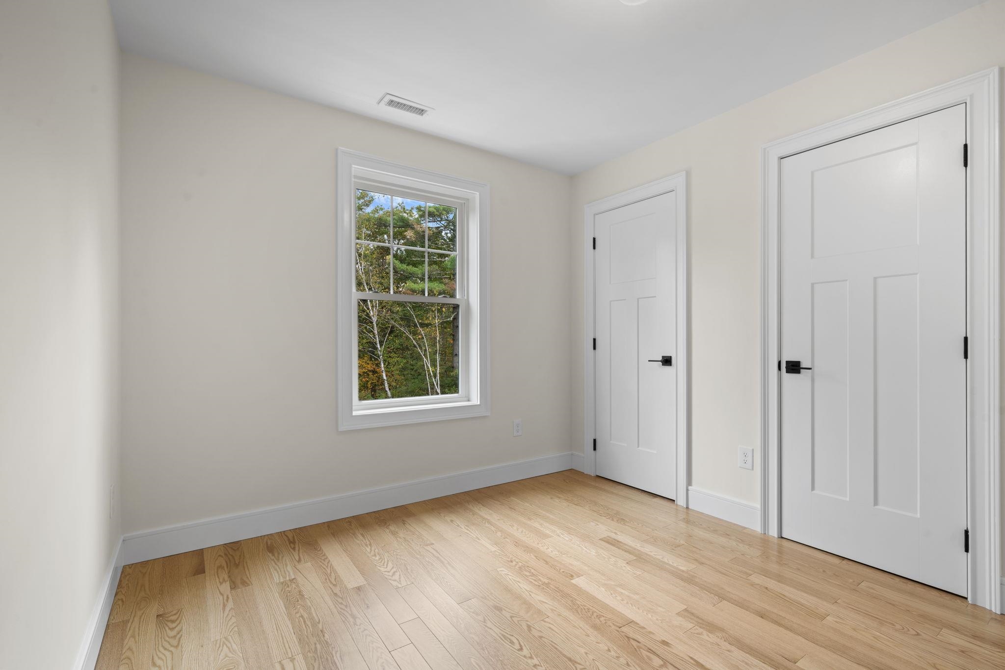 Londonderry, New Hampshire, 03053, United States, 2 Bedrooms Bedrooms, ,2 BathroomsBathrooms,Residential,For Sale,1962750