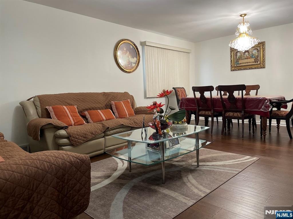 Kearny, New Jersey, 07032, United States, 3 Bedrooms Bedrooms, ,2 BathroomsBathrooms,Residential,For Sale,1852357