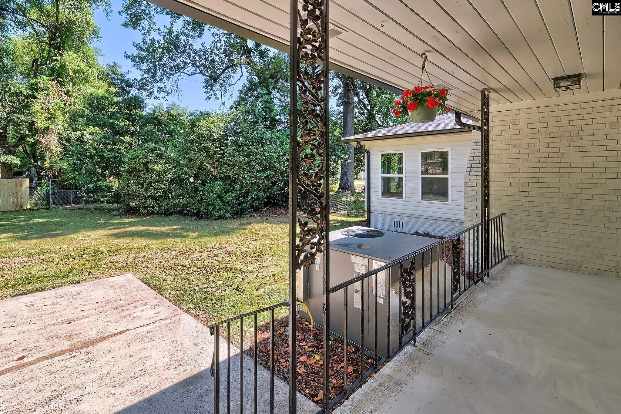 Cayce, South Carolina, 29033, United States, 3 Bedrooms Bedrooms, ,3 BathroomsBathrooms,Residential,For Sale,1875561