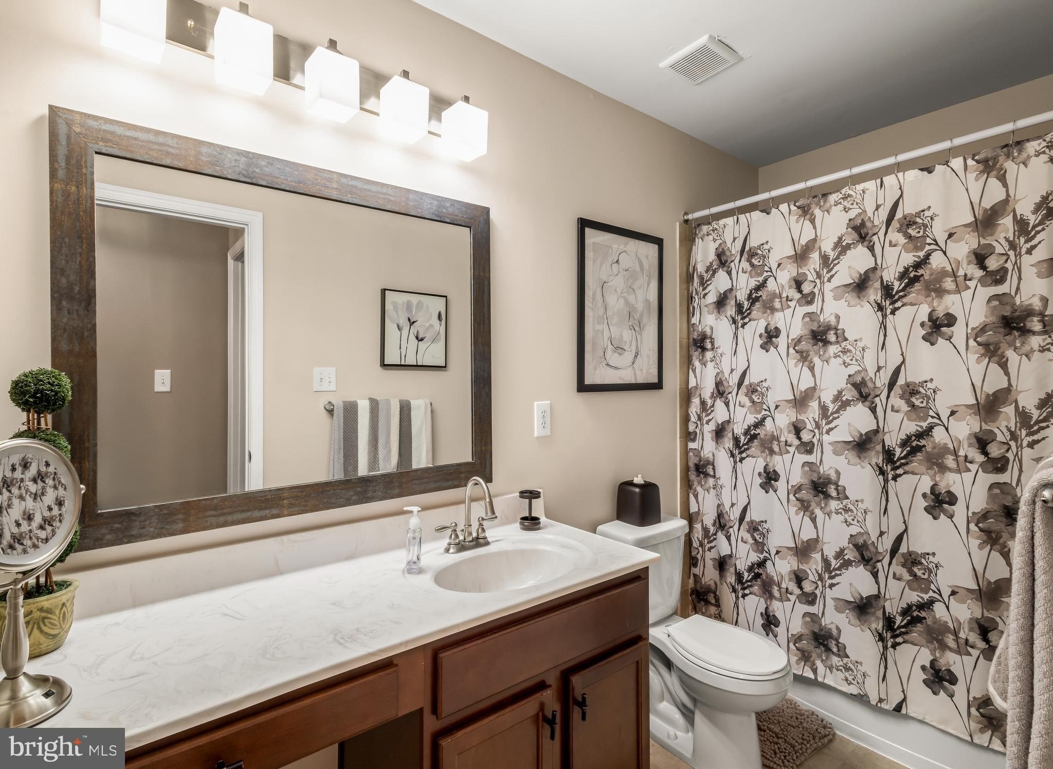 WILLIAMSTOWN, New Jersey, 08094, United States, 4 Bedrooms Bedrooms, ,3 BathroomsBathrooms,Residential,For Sale,1930852