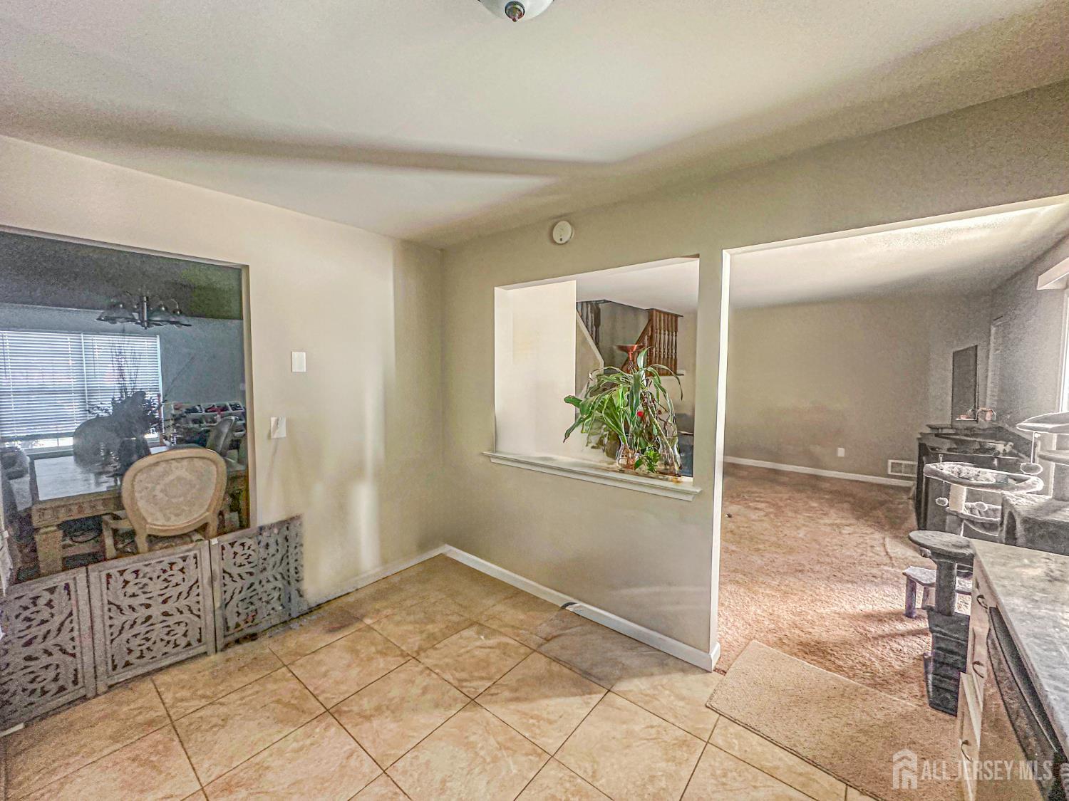 Franklin Twsp, New Jersey, 08873, United States, 3 Bedrooms Bedrooms, ,3 BathroomsBathrooms,Residential,For Sale,1942876
