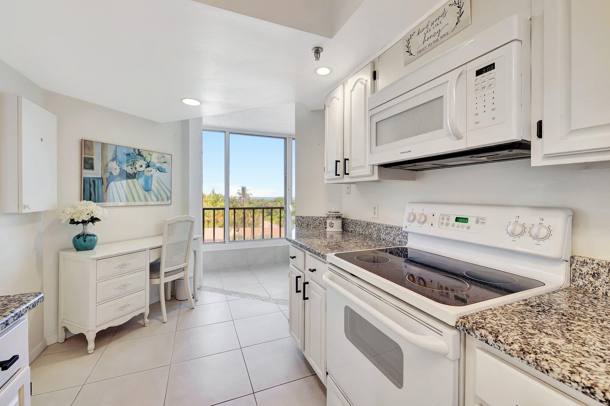 Fort Pierce, Florida, 34949, United States, 2 Bedrooms Bedrooms, ,2 BathroomsBathrooms,Residential,For Sale,1695764