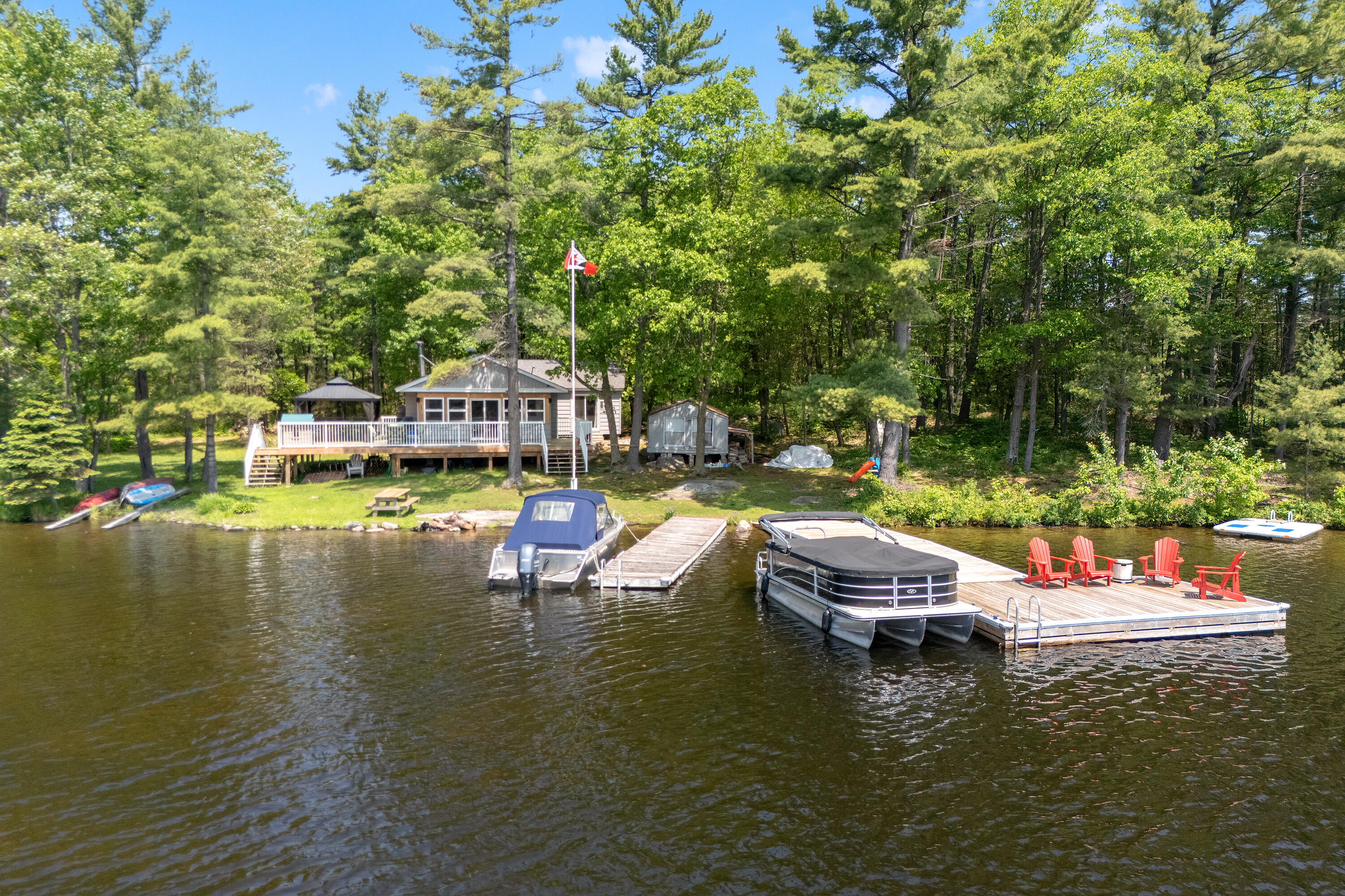  Go Home Lake Family Cottage - 物件實景