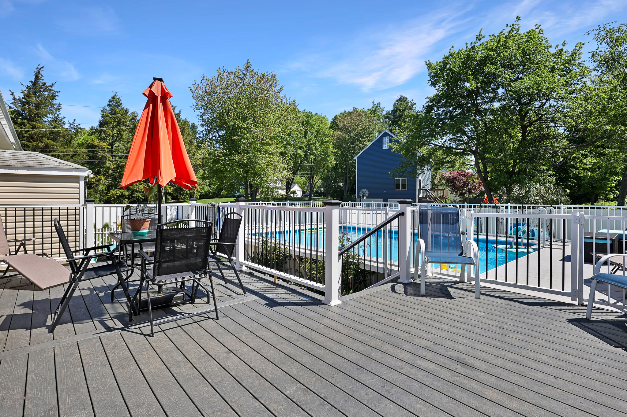 Haverhill, Massachusetts, 01830, United States, 3 Bedrooms Bedrooms, ,2 BathroomsBathrooms,Residential,For Sale,2048999