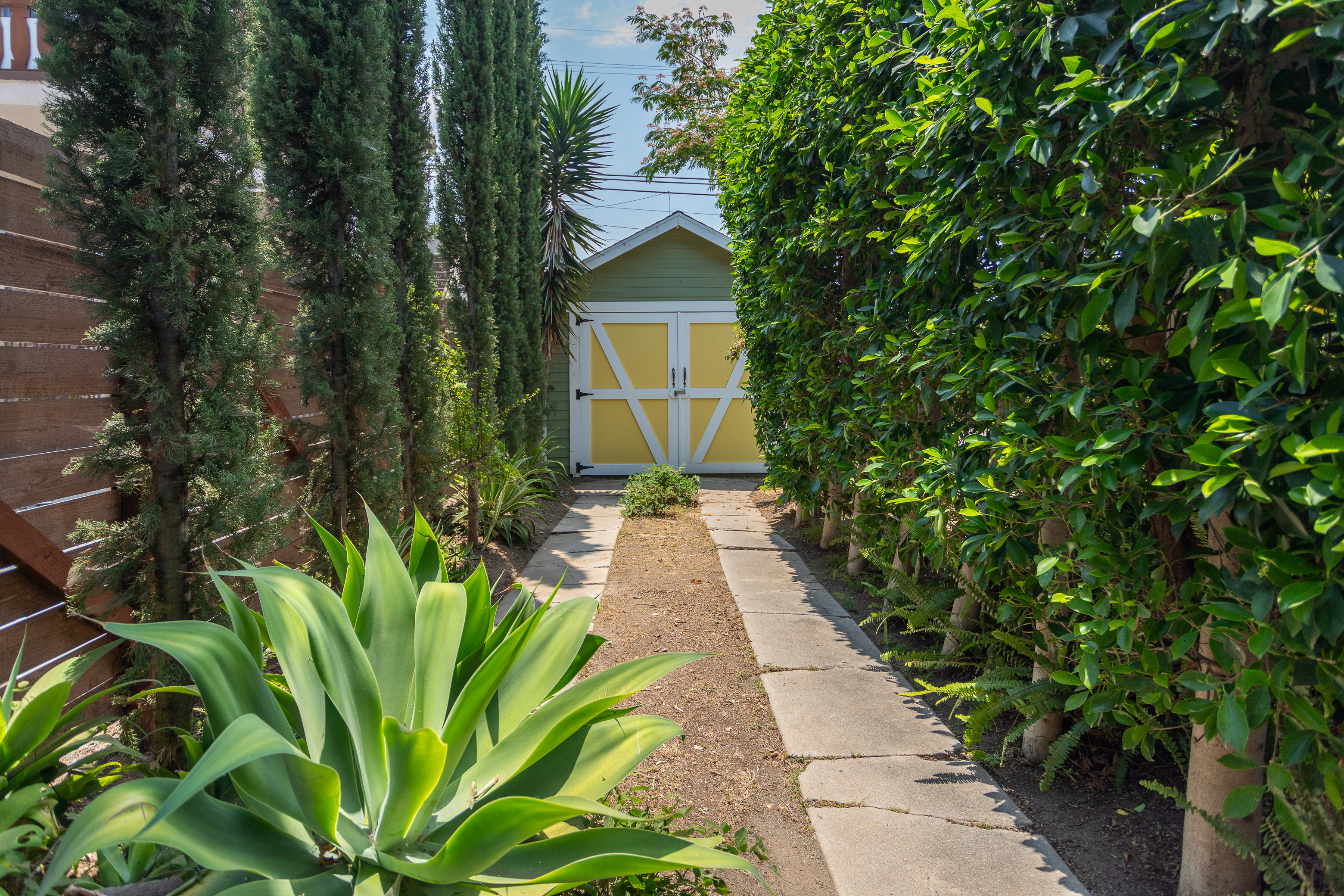  5836 La Mirada Avenue - 物件實景