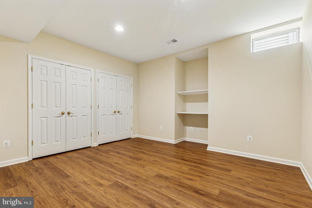 Ashburn, Virginia, 20147, United States, 5 Bedrooms Bedrooms, ,6 BathroomsBathrooms,Residential,For Sale,1839490