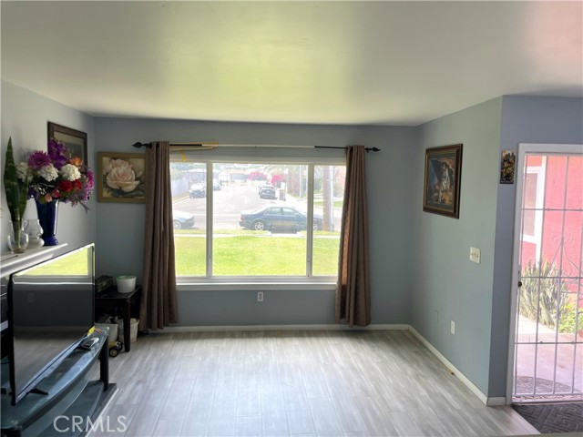 Riverside, California, 92503, United States, 4 Bedrooms Bedrooms, ,2 BathroomsBathrooms,Residential,For Sale,1928709