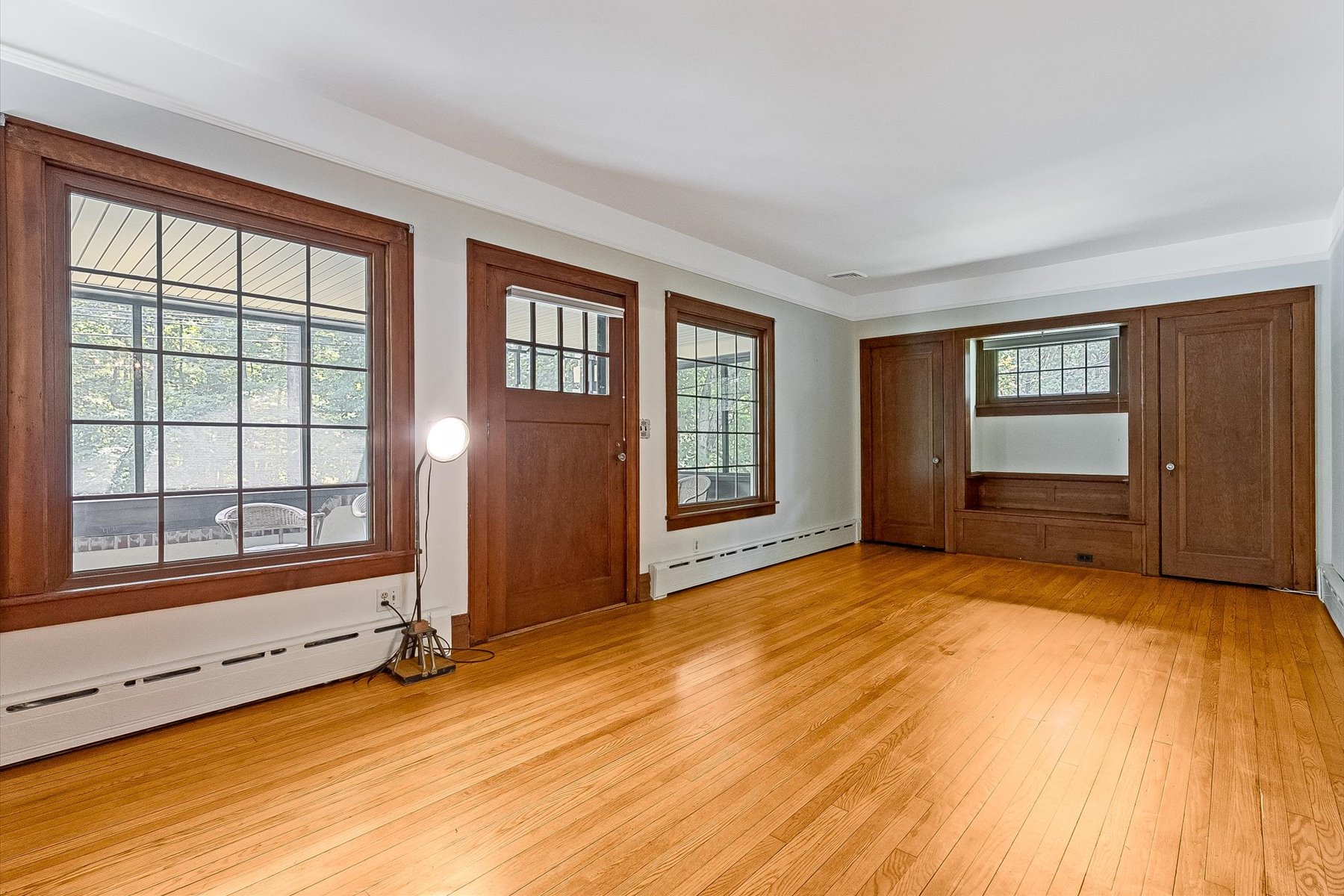  Authentic Craftsman-Style Property Offers Timeless Character - 物件實景