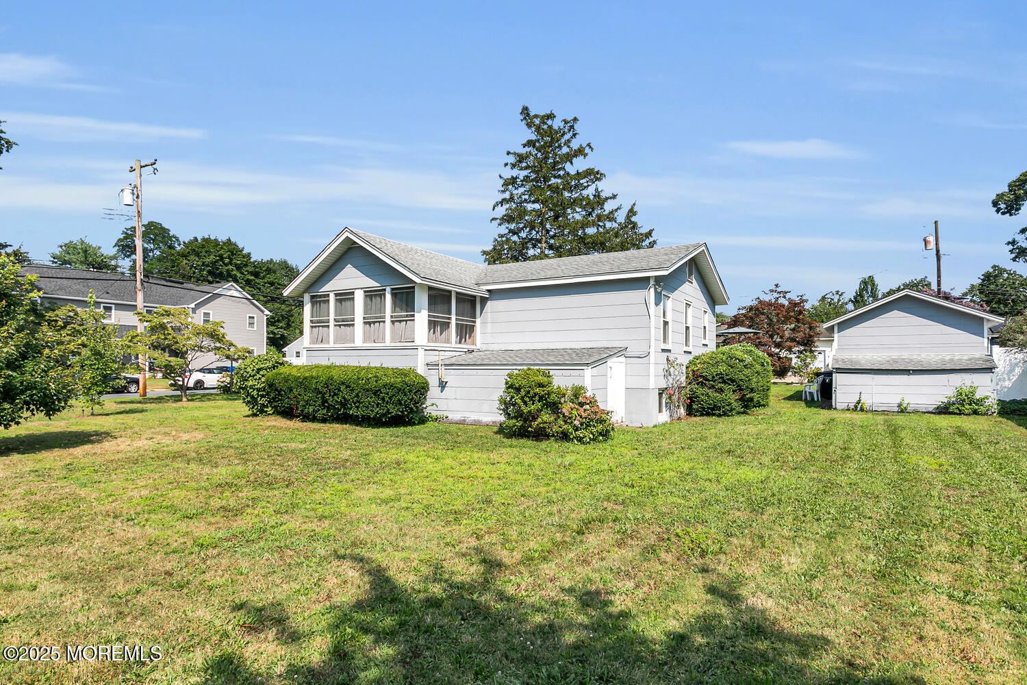 Belford, New Jersey, 07718, United States, 3 Bedrooms Bedrooms, ,2 BathroomsBathrooms,Residential,For Sale,1921068