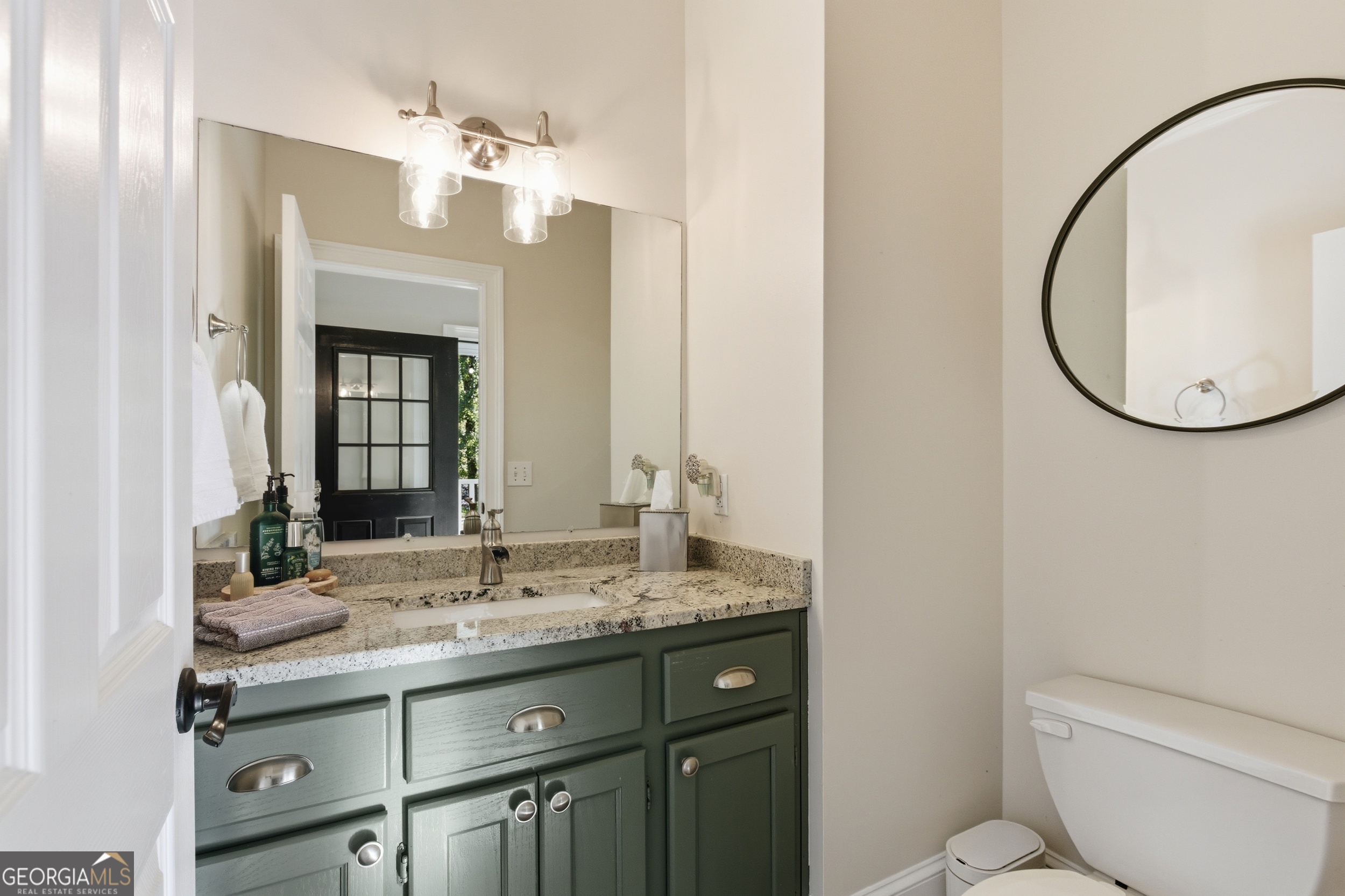 Clarkesville, Georgia, 30523, United States, 4 Bedrooms Bedrooms, ,4 BathroomsBathrooms,Residential,For Sale,1975876