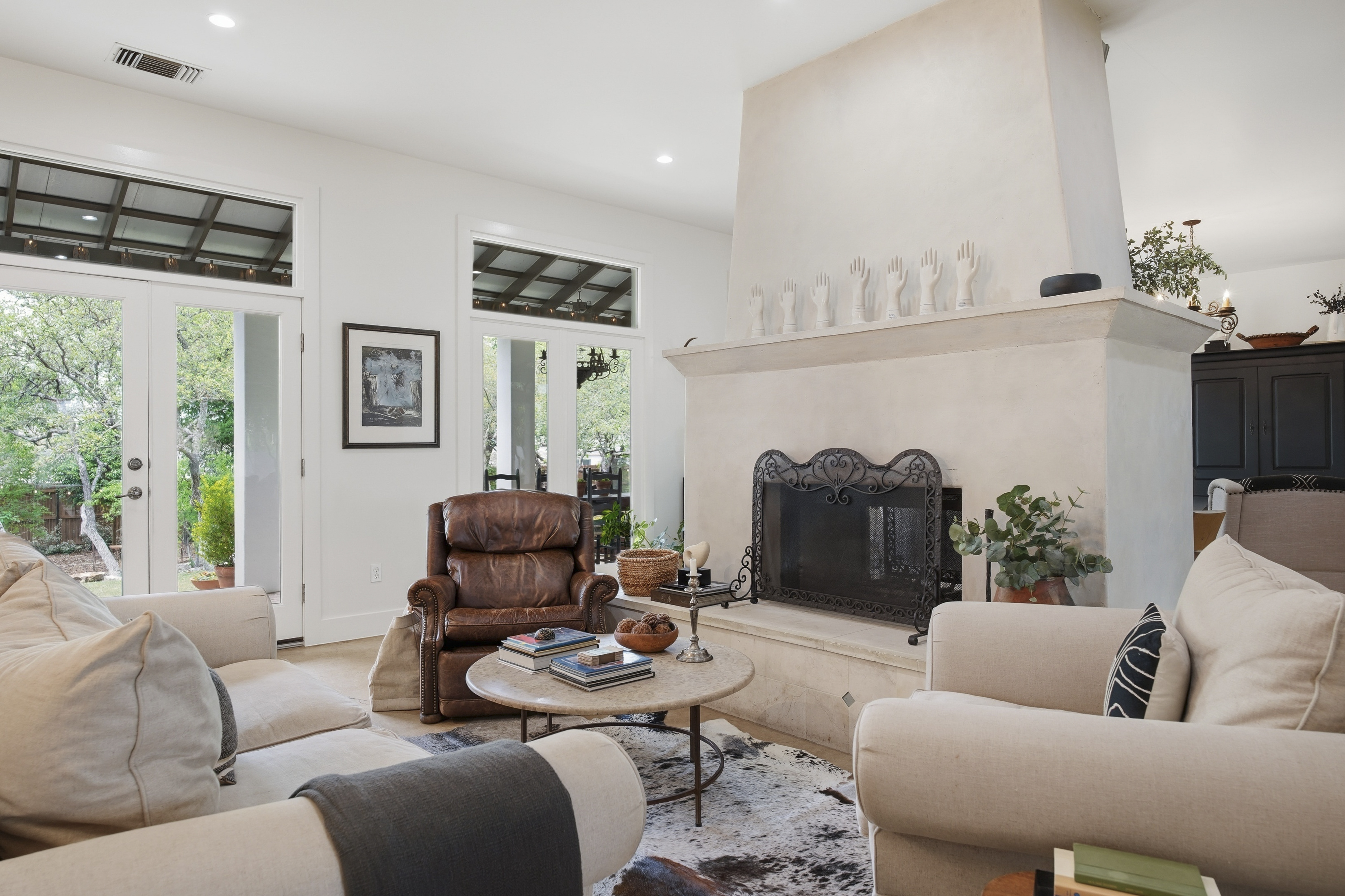  Custom-Designed Home on a 1-Acre - 物件實景