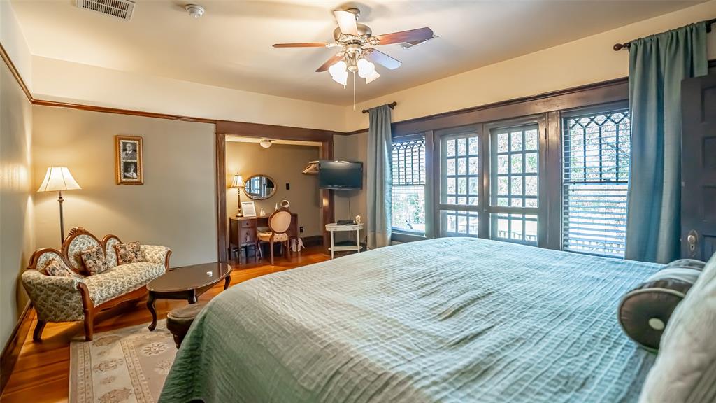 Granbury, Texas, 76048, United States, 8 Bedrooms Bedrooms, ,8 BathroomsBathrooms,Residential,For Sale,2009075