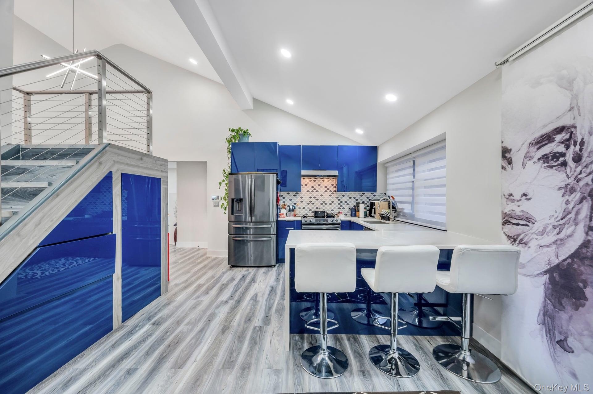 Bellport, New York, 11713, United States, 4 Bedrooms Bedrooms, ,2 BathroomsBathrooms,Residential,For Sale,2002038