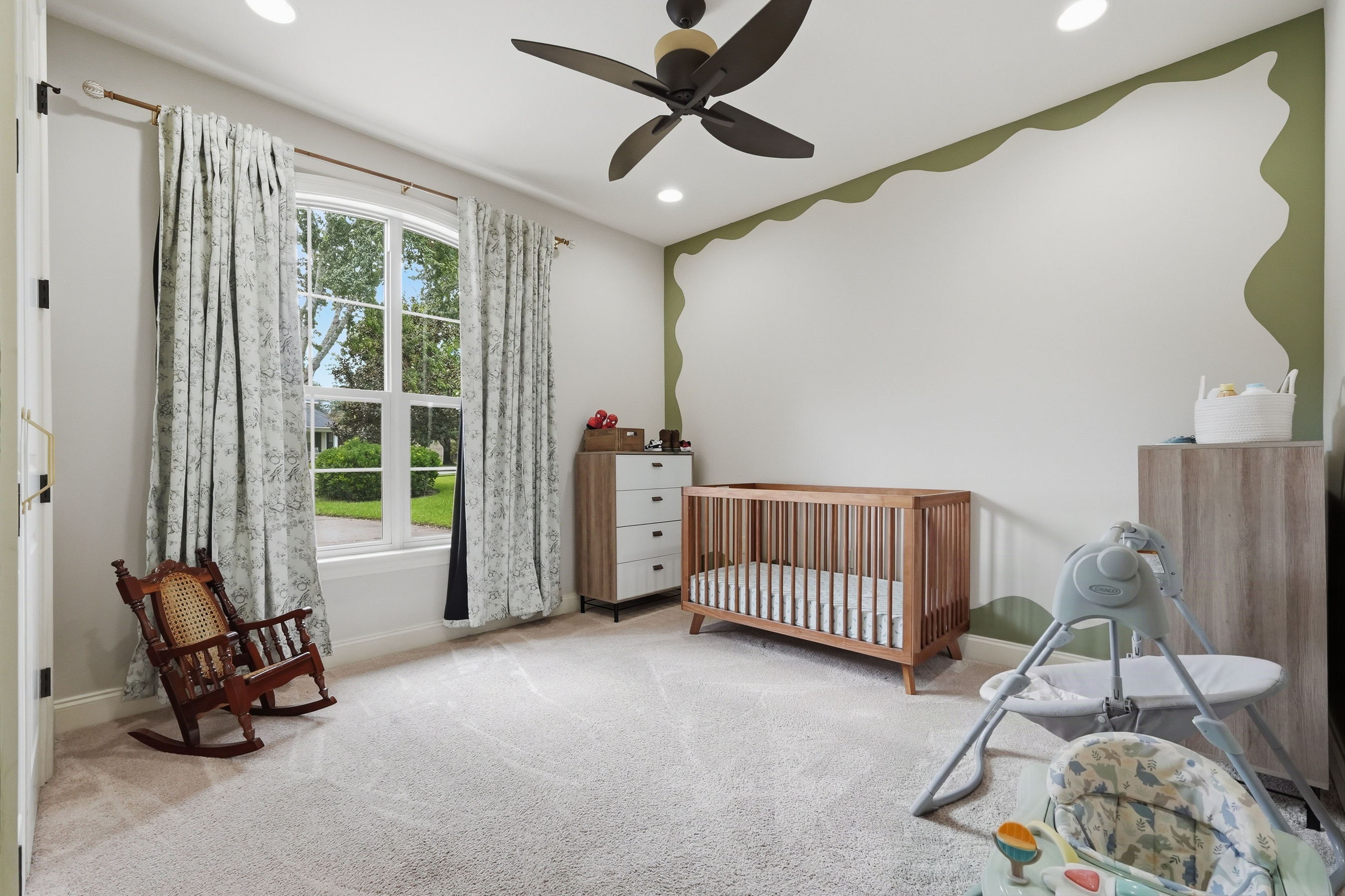  Move-In Ready Niceville Home With New Roof, Split Floor Plan And Screened Patio - 物件實景