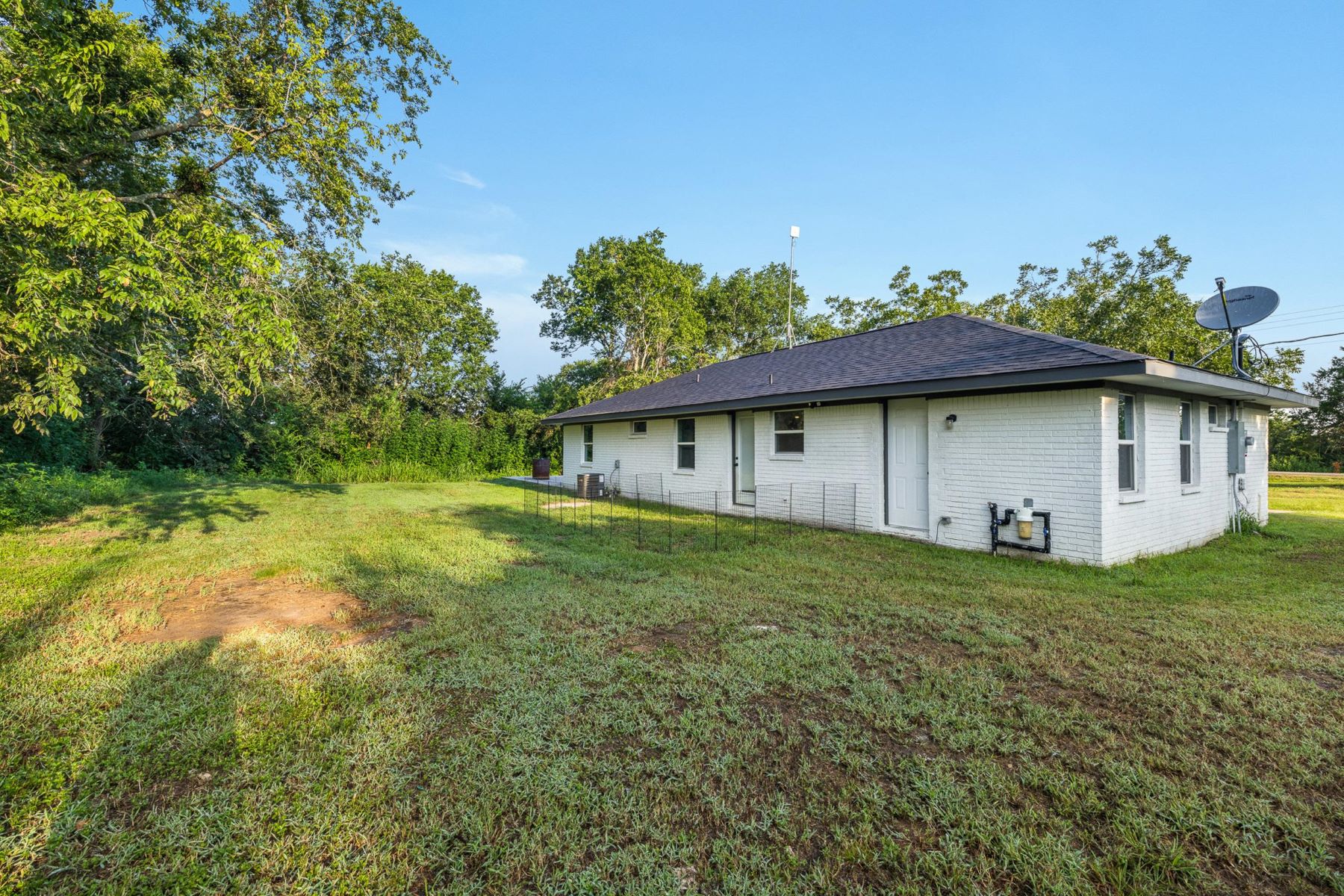  8822 Punchard Lane, Bellville, TX, 77418 - 物件實景