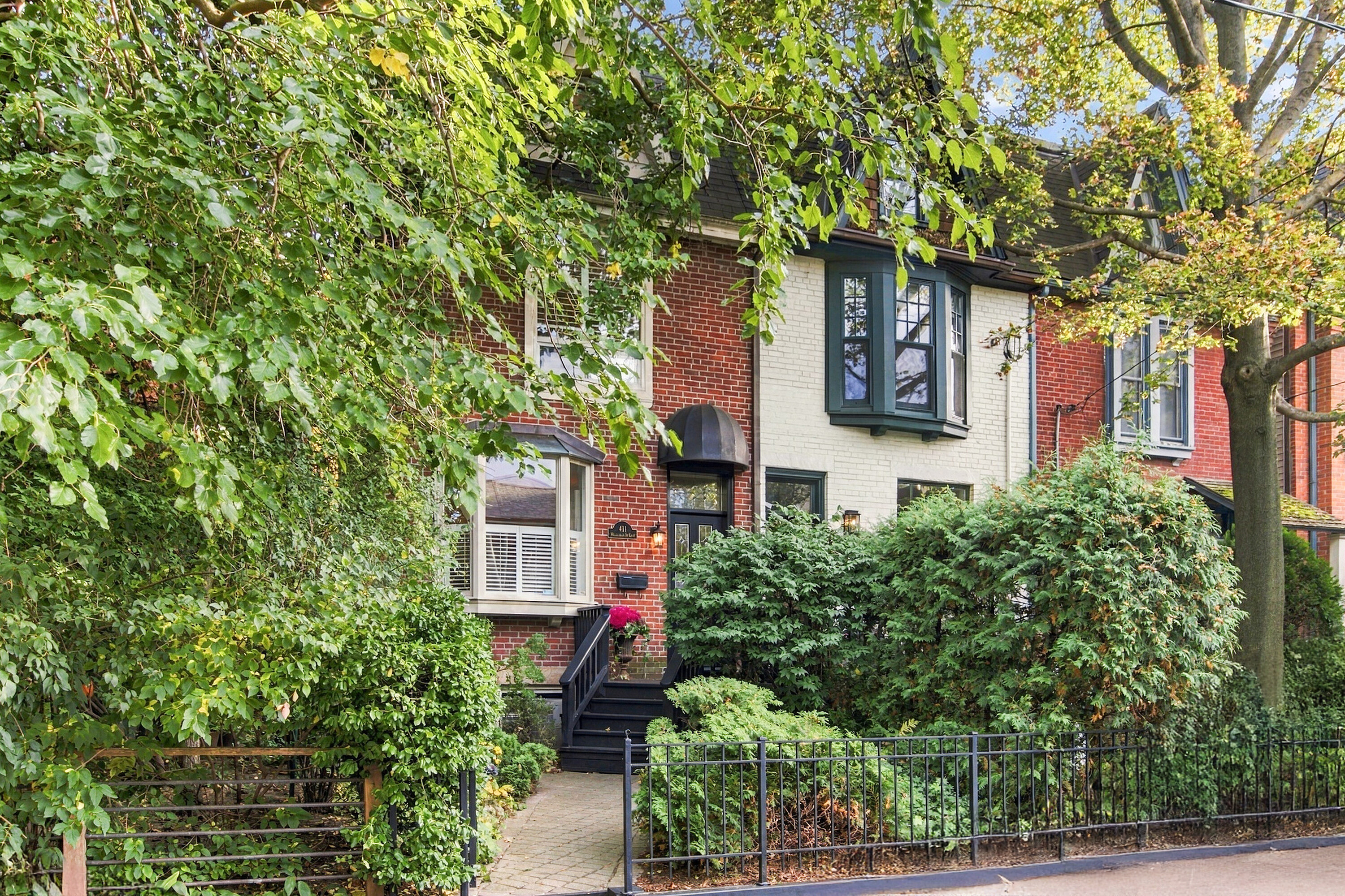  411 Wellesley Street E - 物件實景