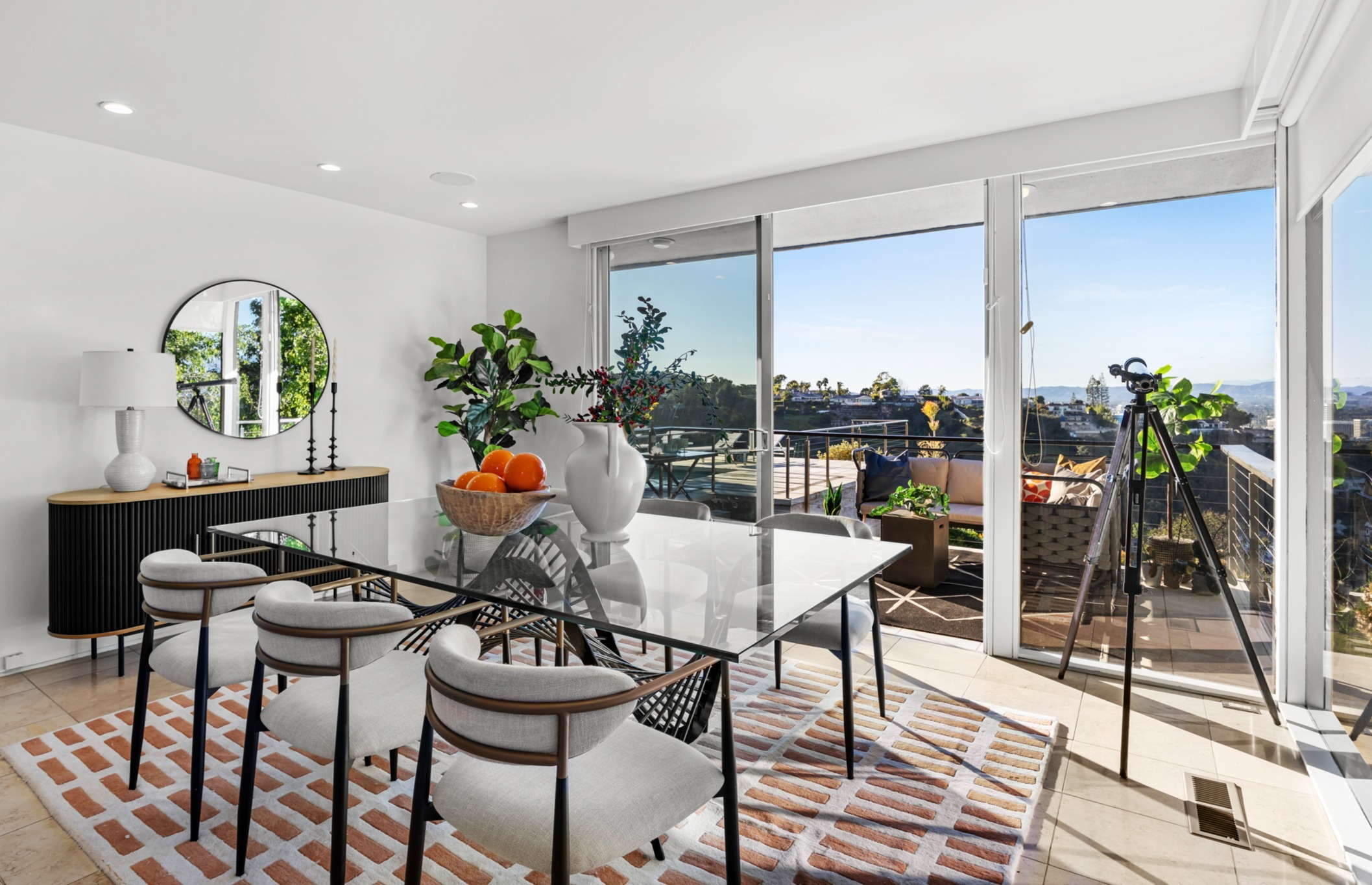  3851 Beverly Ridge Dr - 物件實景