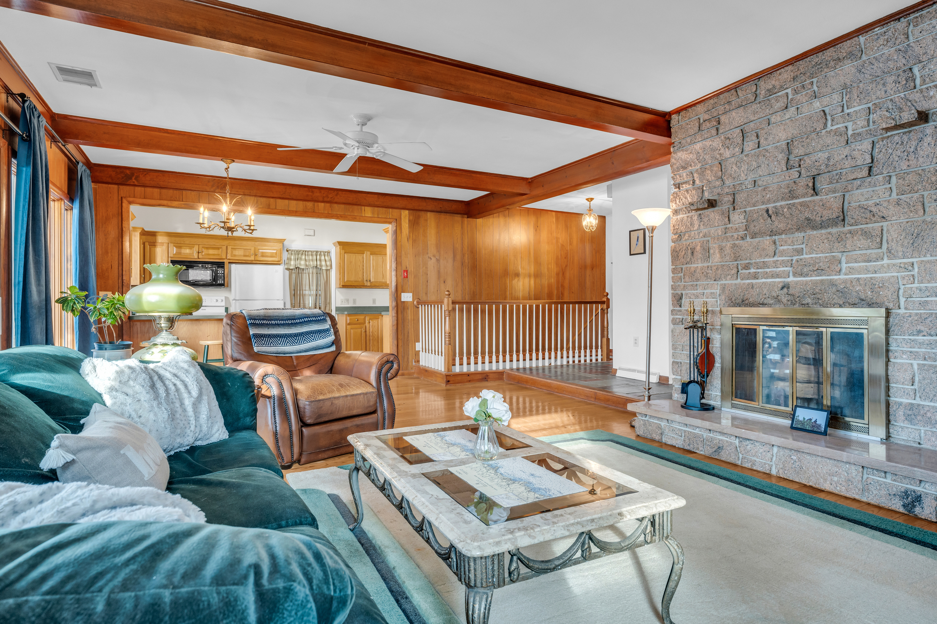 Guilford, Connecticut, 06437, United States, 3 Bedrooms Bedrooms, ,2 BathroomsBathrooms,Residential,For Sale,1994597