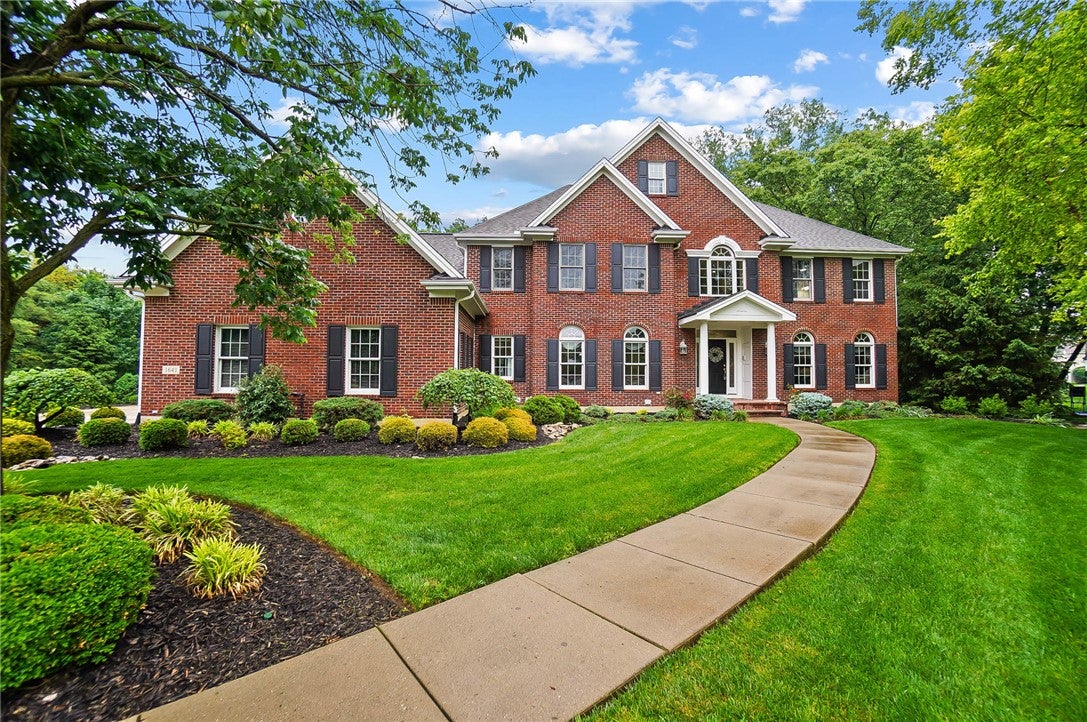 Dayton, Ohio, 45458, United States, 4 Bedrooms Bedrooms, ,5 BathroomsBathrooms,Residential,For Sale,2048387