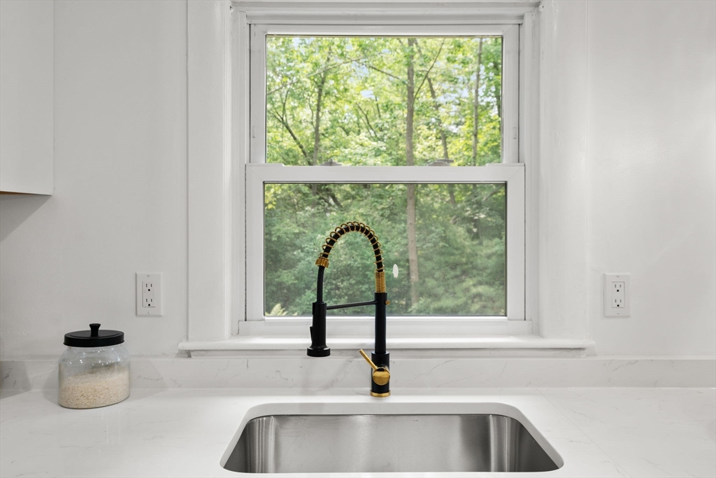 Needham, Massachusetts, 02492, United States, 3 Bedrooms Bedrooms, ,2 BathroomsBathrooms,Residential,For Sale,1847293